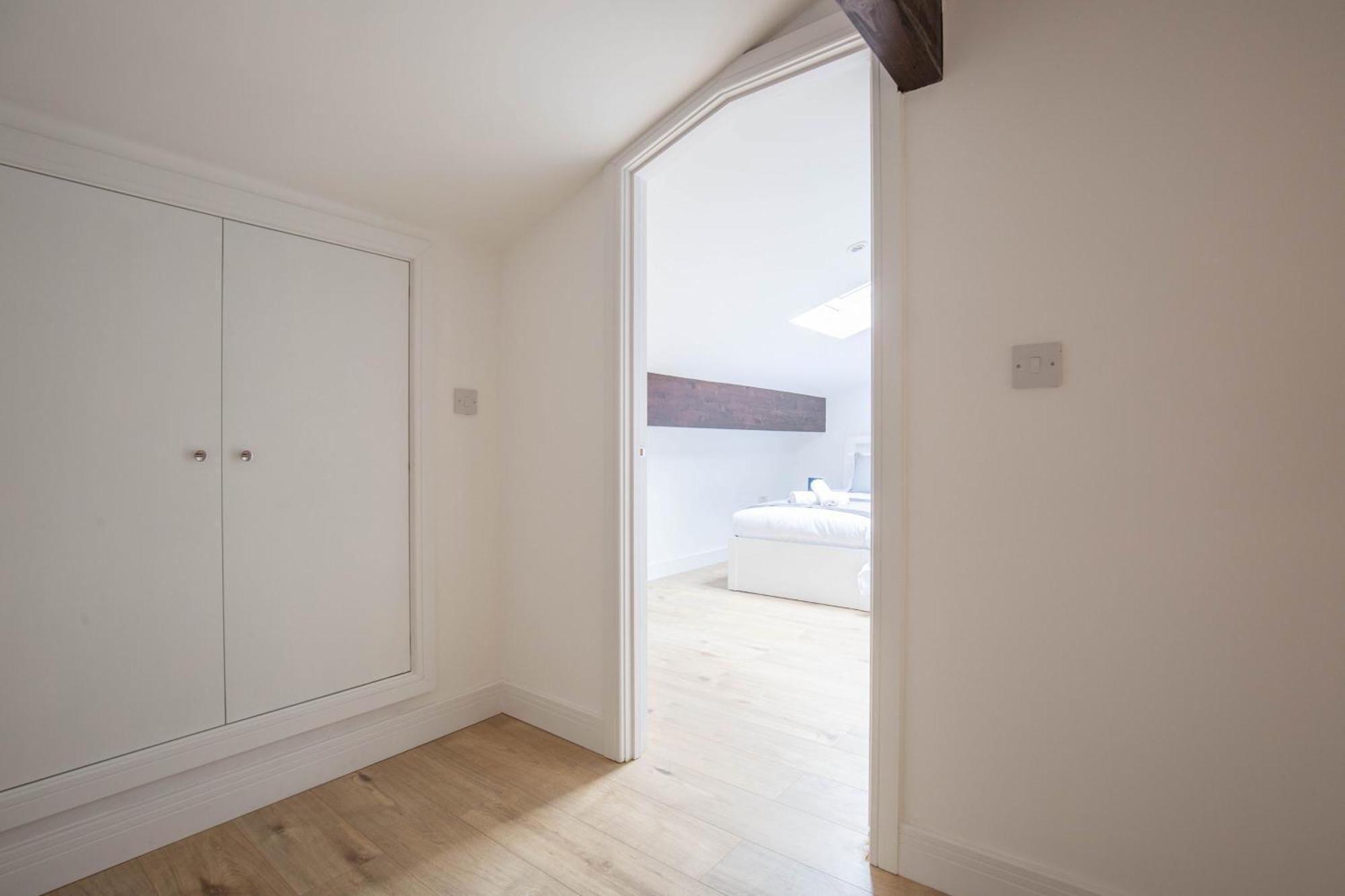 Aintree Cottage ไซเร็นเซสเตอร์ ภายนอก รูปภาพ